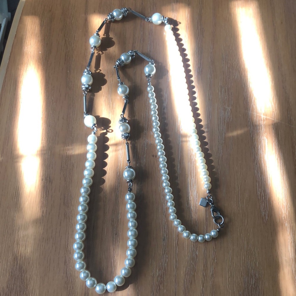 Banana Republic long pearl necklace